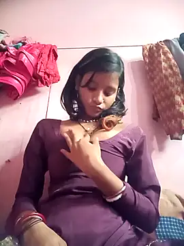 Snapshot of Hot_Mayra_ chatting on November 1, 2025, 8:38 am Hot Mayra  online show from November 1, 2025, 8:38 am