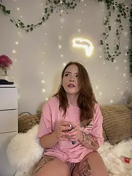 -Meowy- online show from May 20, 2026, 9:43 pm
