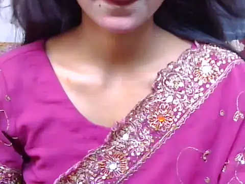 Snapshot of AlisaPari2007 chatting on September 25, 2025, 12:31 pm AlisaPari2007 online show from September 25, 2025, 12:31 pm