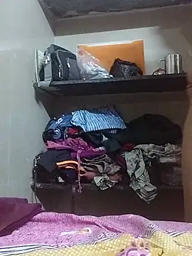 Snapshot of desi_boudi87 chatting on February 19, 2026, 6:37 pm desi boudi87 online show from February 19, 2026, 6:37 pm