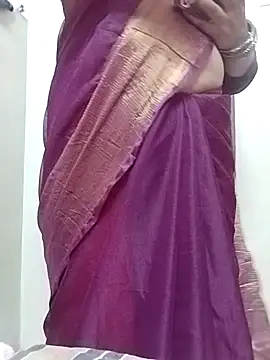 Snapshot of desi_boudi87 chatting on February 22, 2026, 8:24 am desi boudi87 online show from February 22, 2026, 8:24 am