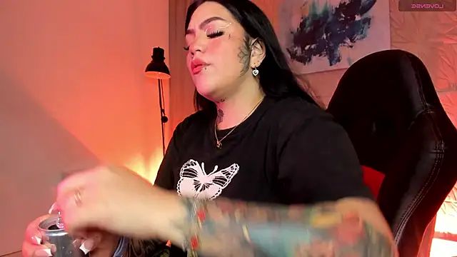 MAGIC TESSA online show from September 10, 2025, 6:52 pm