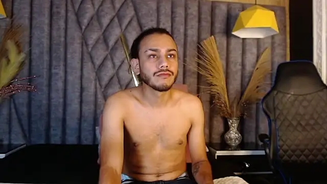 Snapshot of Boss_Domiinator chatting on October 10, 2025, 3:27 am Boss Domiinator online show from October 10, 2025, 3:27 am