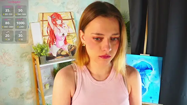 HollieCollelo online show from February 11, 2026, 3:11 am