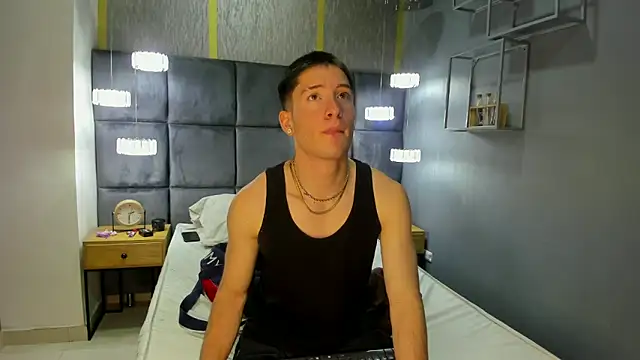 HunterHeat  online show from September 17, 2025, 12:40 pm