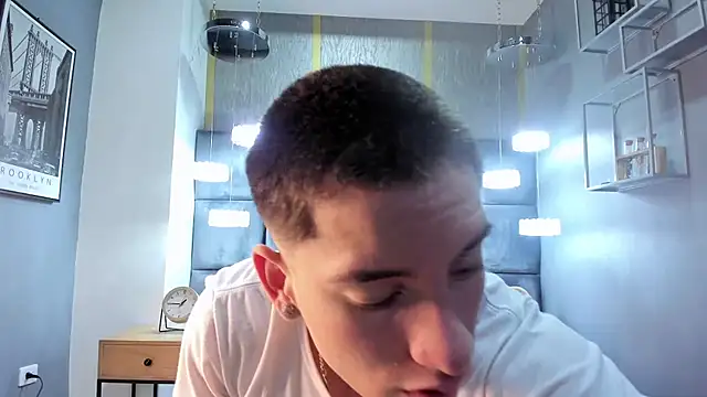 HunterHeat  online show from November 6, 2025, 11:55 am