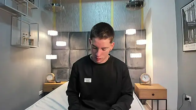 HunterHeat  online show from November 12, 2025, 11:54 am