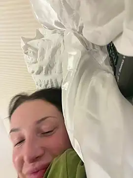 Remirosee online show from February 4, 2026, 10:15 pm