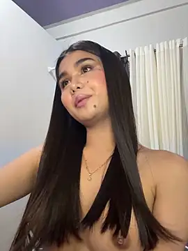 AngelHille online show from March 3, 2026, 9:42 pm