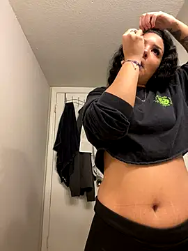 Prettygirl6070 online show from December 18, 2025, 10:49 pm