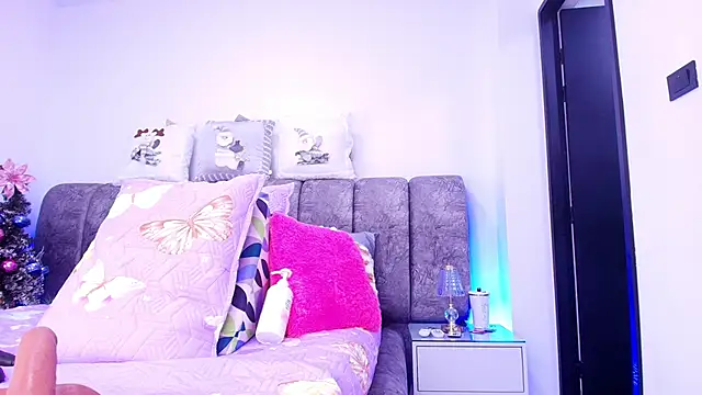 sweegirl69 online show from January 9, 2026, 11:57 am