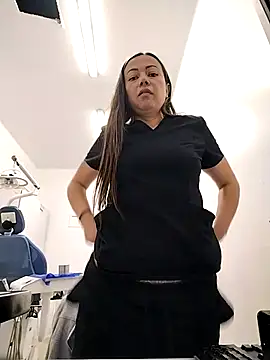 Madisson-04  online show from September 26, 2025, 7:40 pm