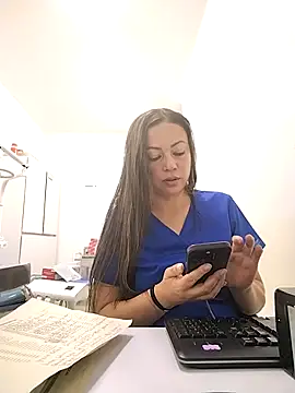 Madisson-04  online show from October 11, 2025, 12:26 pm