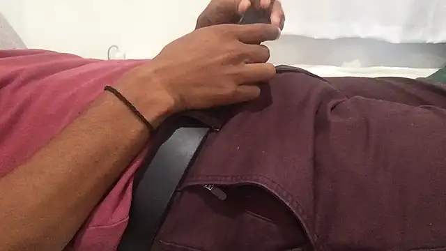 Pomloposho online show from October 22, 2025, 8:08 pm