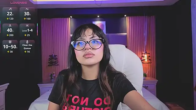 AlanaWalker9 online show from February 18, 2026, 3:46 am