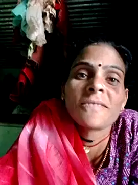 Snapshot of H_seema chatting on February 12, 2026, 9:15 am H seema online show from February 12, 2026, 9:15 am