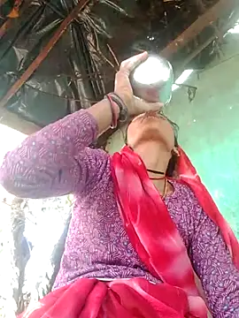 Snapshot of H_seema chatting on February 16, 2026, 6:20 am H seema online show from February 16, 2026, 6:20 am