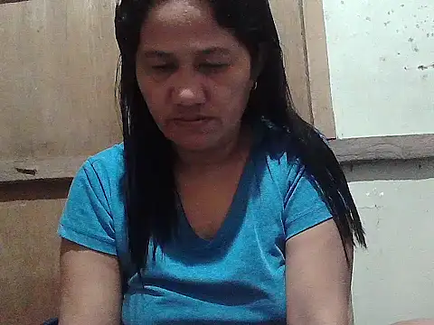 hotmama 063 online show from March 7, 2026, 9:39 am