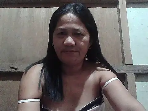 hotmama 063 online show from April 18, 2026, 9:37 pm