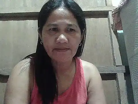 hotmama 063 online show from May 13, 2026, 9:33 pm