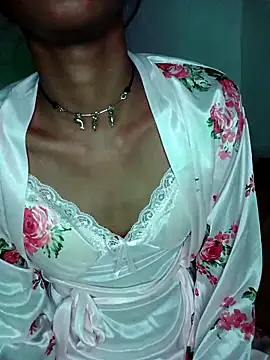 Snapshot of BunnyBloom25 chatting on September 23, 2025, 5:27 pm BunnyBloom25 online show from September 23, 2025, 5:27 pm