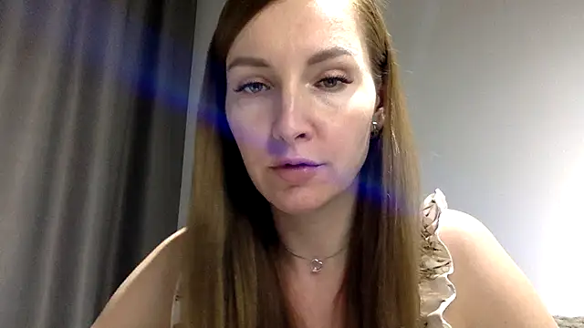 Snapshot of Varnyx chatting on November 2, 2025, 5:26 pm Varnyx online show from November 2, 2025, 5:26 pm