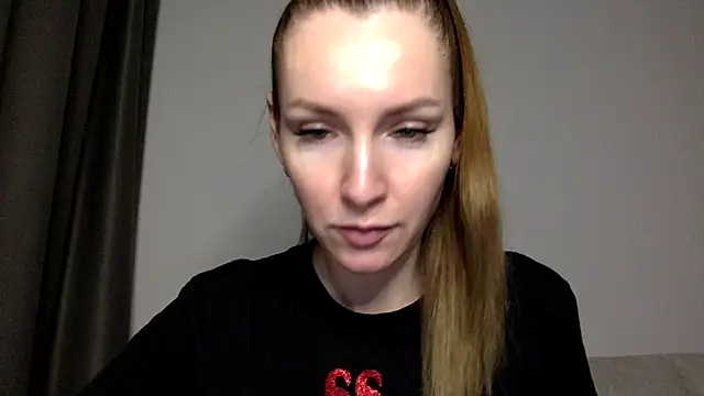 Varnyx online show from November 24, 2025, 4:07 pm