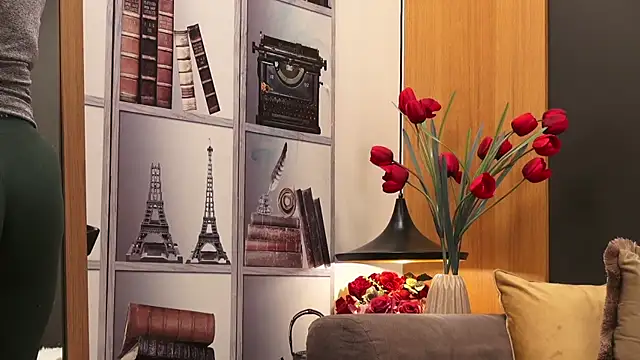 Snapshot of Mia_Swano chatting on February 8, 2026, 3:43 am Mia Swano online show from February 8, 2026, 3:43 am