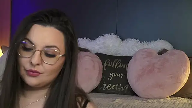 Snapshot of Mia_Swano chatting on February 21, 2026, 3:40 am Mia Swano online show from February 21, 2026, 3:40 am