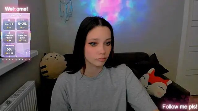 Kitten Alissa online show from May 20, 2026, 1:06 pm