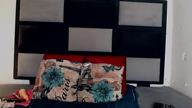 Freaky-boobs online show from November 14, 2025, 1:15 am