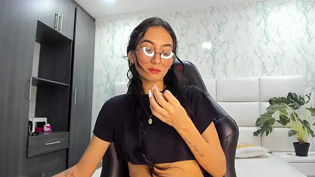 ValerySkinnyy online show from September 20, 2025, 11:50 pm