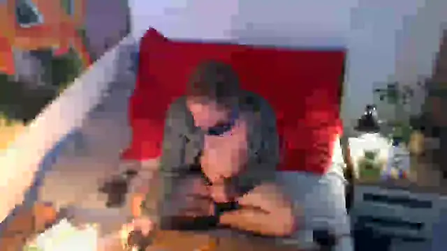 EdelHolz91 online show from October 2, 2025, 2:57 pm