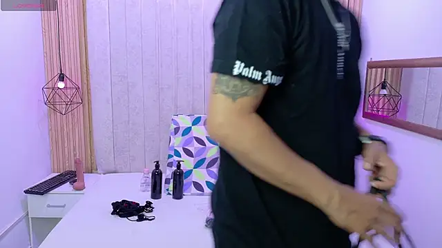 Kity spiderr online show from November 1, 2025, 12:40 pm