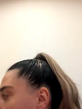 Snapshot of ItalianGirl chatting on October 24, 2025, 8:05 pm ItalianGirl online show from October 24, 2025, 8:05 pm