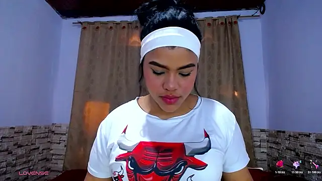 Bicky 24 online show from November 11, 2025, 2:17 pm