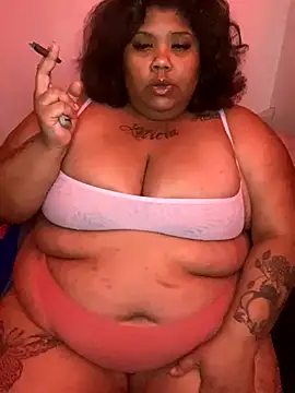 Snapshot of BlaxicanaMami chatting on October 5, 2025, 10:24 am BlaxicanaMami online show from October 5, 2025, 10:24 am