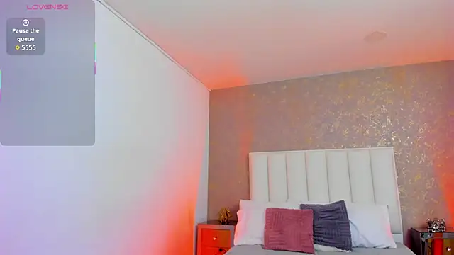 KaylieBrooks online show from September 17, 2025, 3:57 pm