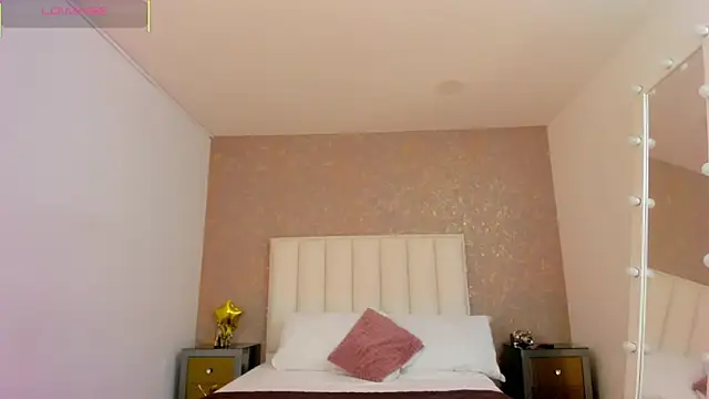 KaylieBrooks online show from September 26, 2025, 6:12 pm