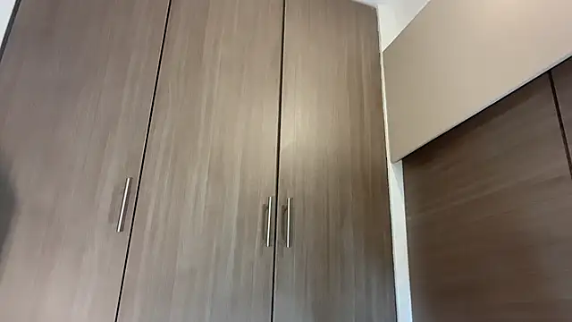 Liiz 01 online show from June 1, 2026, 4:03 am