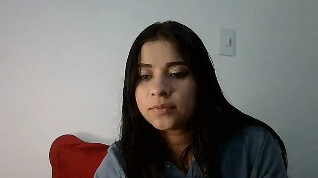 Snapshot of ValerieLove_ chatting on November 23, 2025, 11:10 am ValerieLove online show from November 23, 2025, 11:10 am