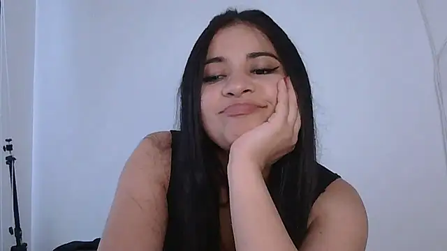 Snapshot of ValerieLove_ chatting on January 13, 2026, 9:42 pm ValerieLove online show from January 13, 2026, 9:42 pm