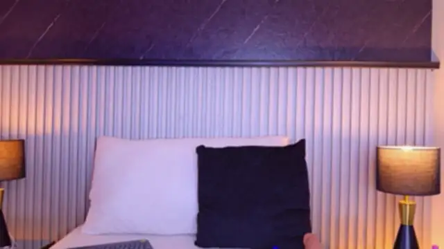 Meganreed  online show from July 15, 2026, 10:04 pm