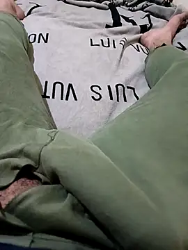 anis3g4 online show from February 8, 2026, 3:37 pm