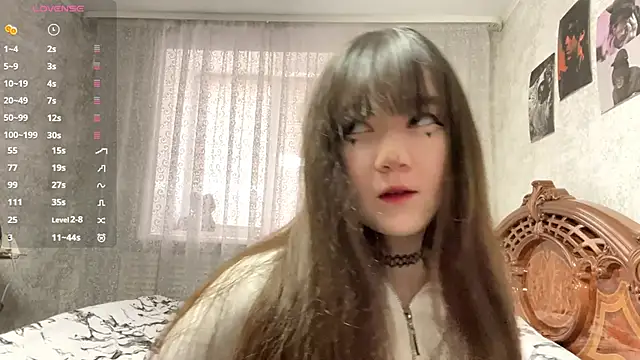 Pikmigirl18 online show from October 30, 2025, 8:16 am