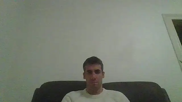 JulioIsHere4you online show from November 7, 2025, 8:20 pm