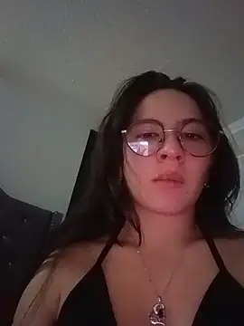 Bella Sumers online show from May 27, 2026, 6:49 pm
