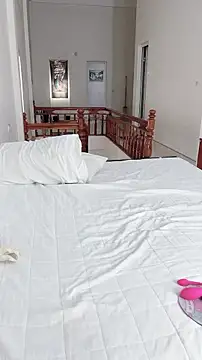 JunCii online show from September 28, 2025, 4:29 am