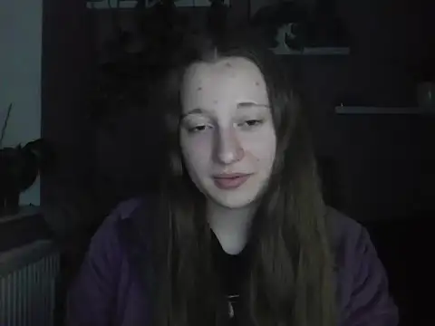Snapshot of LindaPretty chatting on October 7, 2025, 8:17 pm LindaPretty online show from October 7, 2025, 8:17 pm