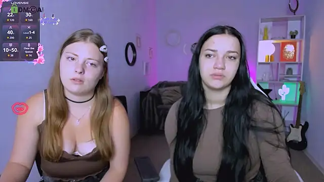 Snapshot of melani_bumm chatting on October 3, 2025, 5:48 am melani bumm online show from October 3, 2025, 5:48 am